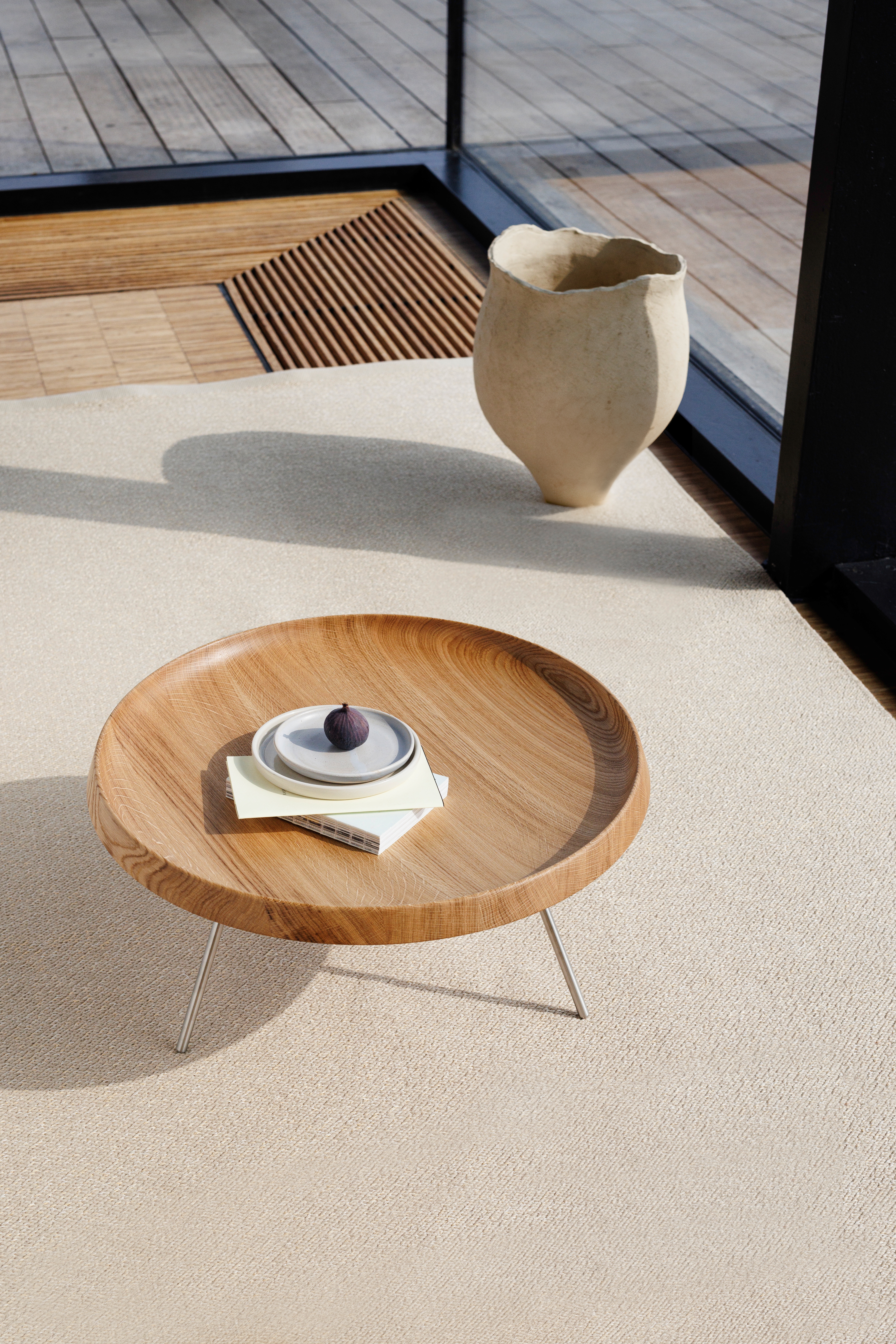 pp_mobler_wegner_pp586_fruit_bowl_oak_soap_lifestyle-1 copy